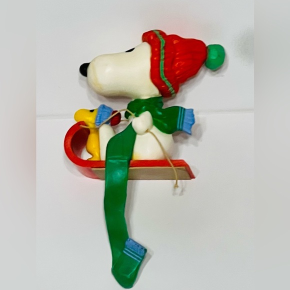 Vintage Hallmark Snoopy and Woodstock Stocking Holder 3/$25 - Picture 2 of 11